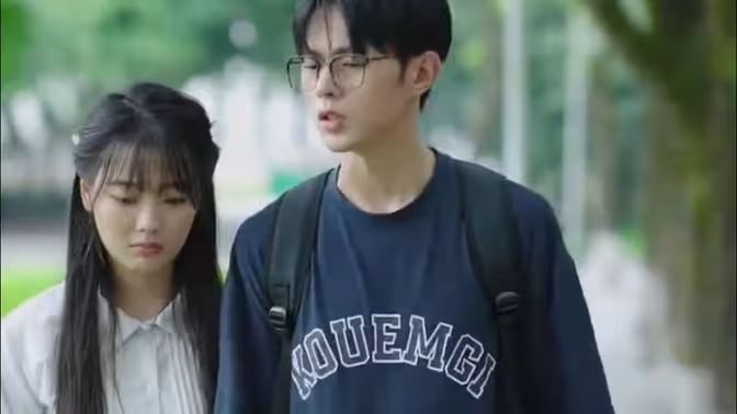 被女大學(xué)生誣陷偷拍，我的國(guó)士身份曝光了(全集)